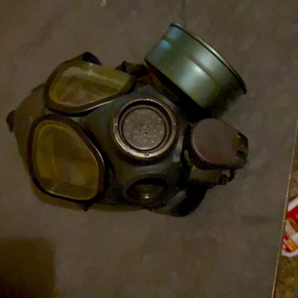 COPY - Black  military grade gas mask